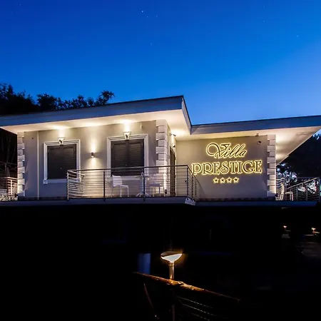 Bed & Breakfast Prestige 4*